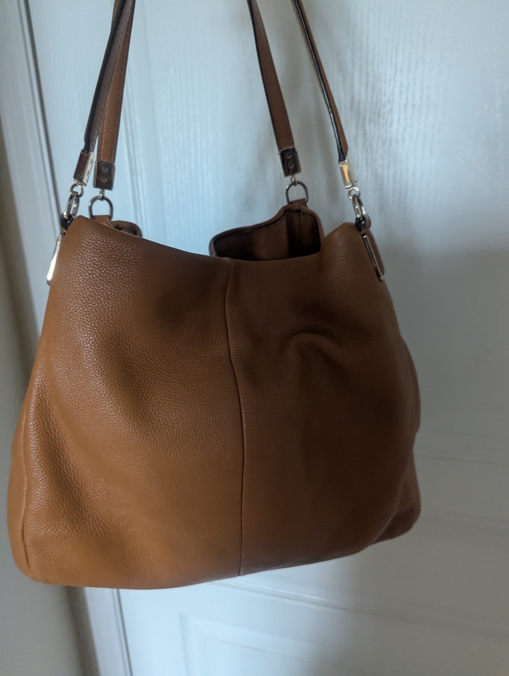 Classic Brown Leather Shoulder Bag